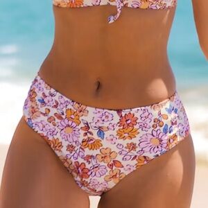 CUPSHE Arty Petals Mid Rise Bikini Bottoms